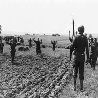Pedeset i Nijemci se predaju Sgt-u. Olin dows povijest